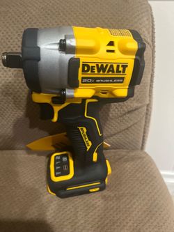 DeWalt 20V Brushless Cordless Impact Wrench