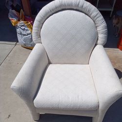 Beautiful White Vintage Arm Chair