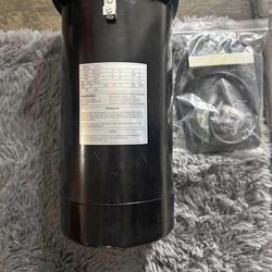 New in it’s box 1 HP 3450 RPM 56Y Frame Square Flange 230/115V Pool Pump Motor For B2853V1