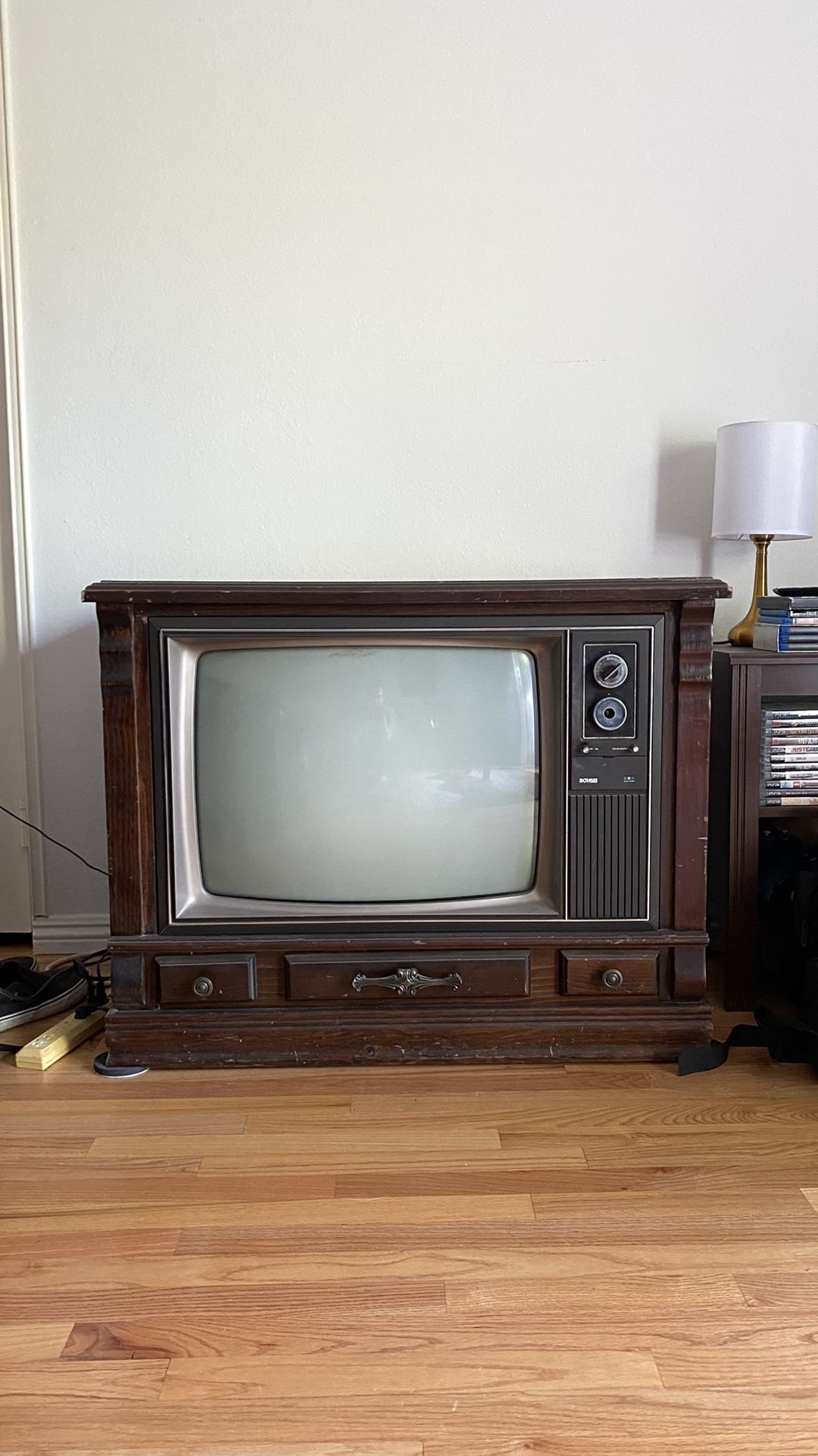 Old TV From 1980 (works)