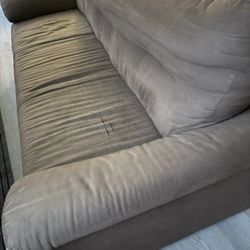 Free Couch 