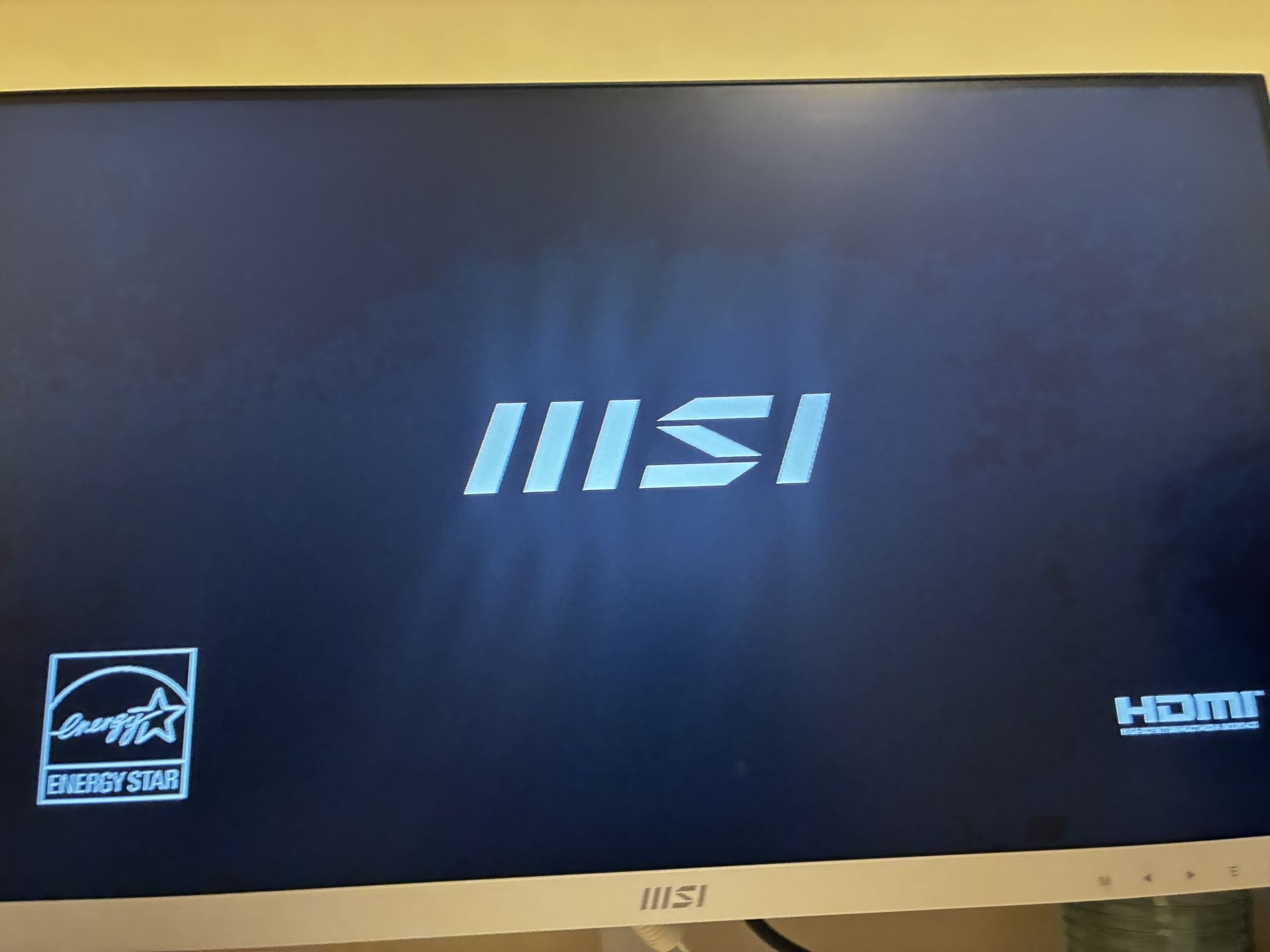 MSI Monitor