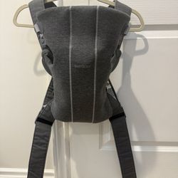 Baby Bjorn Baby Carrier Mini, Dark Grey, 3D Jersey Infant Carrier (7-25lbs), Ergonomic, Easy-to-Use