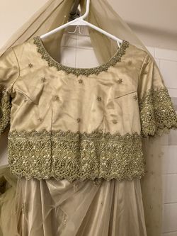 Lehnga Choli: Lehnga , Choli, Chunni 