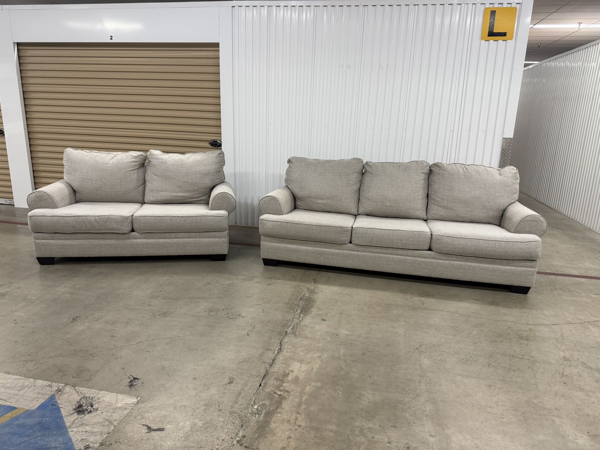 Ashley Furniture Couch Set *CAN DELIVER*
