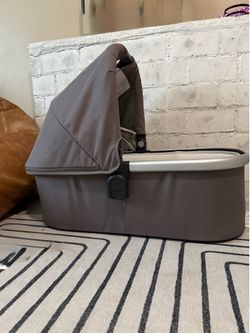 Used Uppababy Bassinet