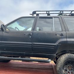 Jeep Grand Cherokee 1998 Part Out 