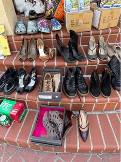Women’s Shoes size 7.5 - 8