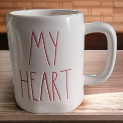 Rae dunn love my heart https://offerup.com/redirect/?o=bXVnLk5ldw== without tag. bottom has some scuffing .