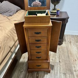 Very Nice Jewelry Box Has Mirror On Top And Side Storage 