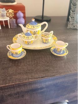 Miniature tea set