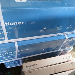 Senville Mini Split And The With 3 New Headphones For Unit 12000 BTU Total Of 36000btus