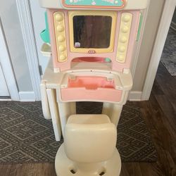 Vintage 90s Little Tikes Beauty Salon