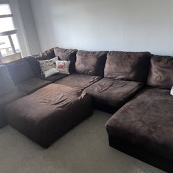 Brown Sectional Sofa W/ Ottaman