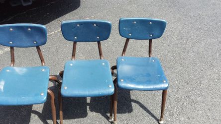 4 vintage Virco kids stackable chairs