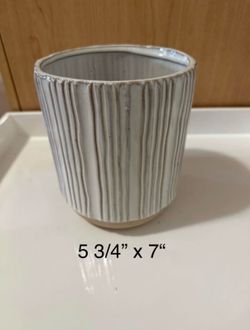Textured Porcelain Pot