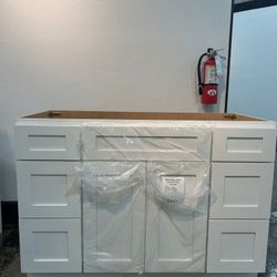 48" bathroom vanity $499 (sun shaker white)