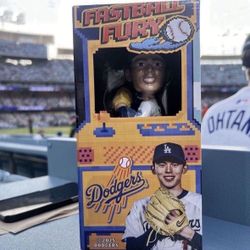 Roki Sasaki Bobblehead Dodgers Sga 2025