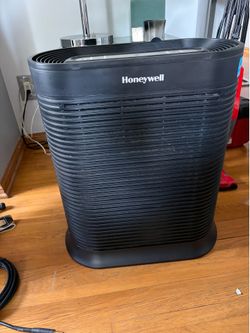 Air Purifier and Replacement Filters