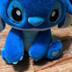 Stitch Backpack Plushie