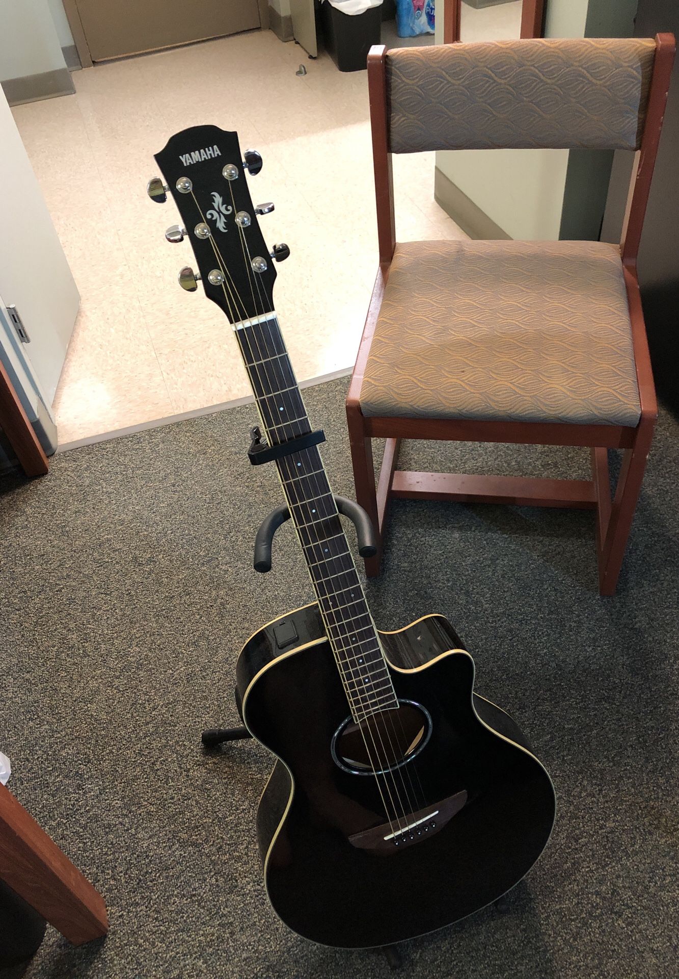 Brand new Yamaha APX600 Acoustic-Electric Guitar
