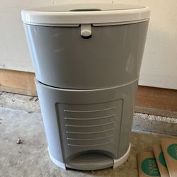 Dekor Diaper Pail