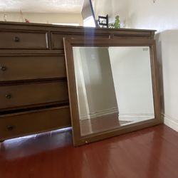 Large Drawer & Mirror set 