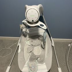 Baby swing