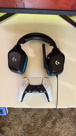 Sony ps5 controller & Logitech wired headset