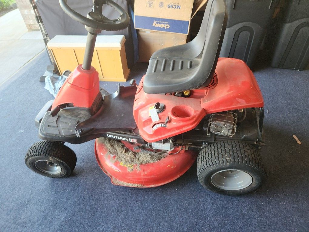 Craftsman R110 Riding Mower