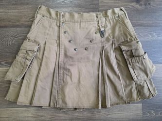 ​Utilikilt Survival Kilt – Men’s Size 40 (Khaki / Heavy Cotton Denim)

​SEE DESCRIPTION