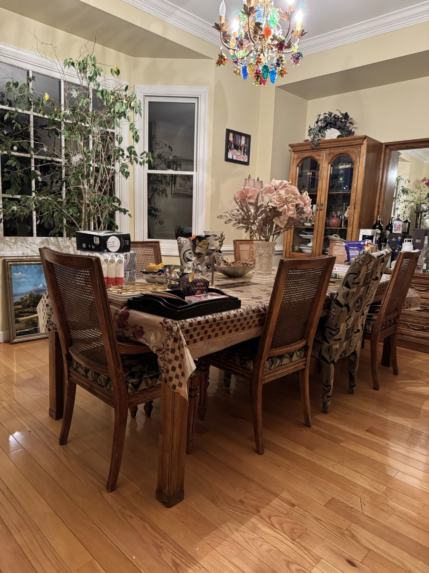 Elegant Dining Set with Wardrobe!