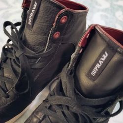 High-top Sneakers (Supra)