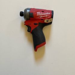Impacto Fuel-surge Milwaukee M-12