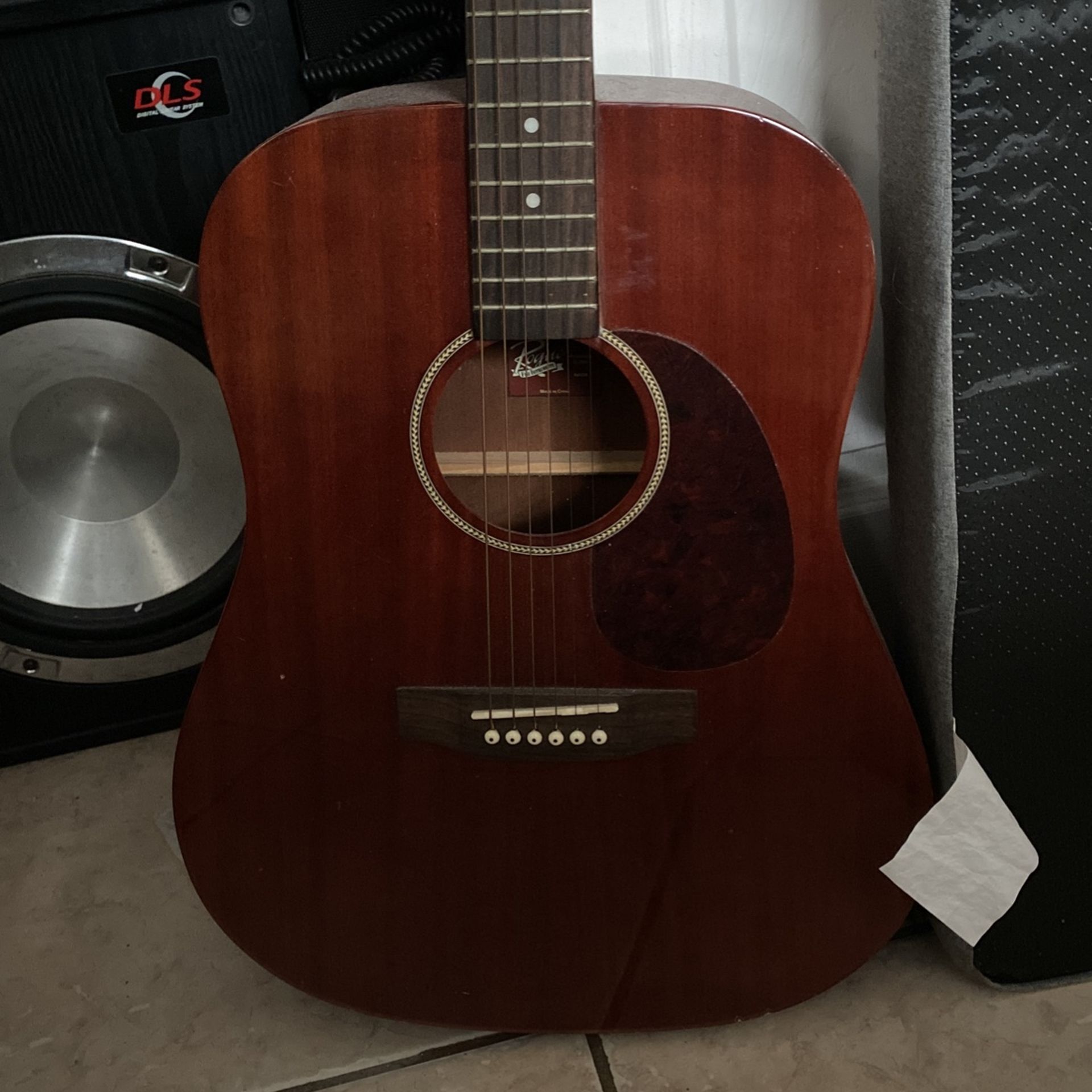 Rogue Acoustic Guitar 