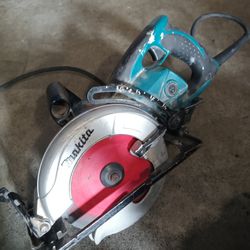 Makita 6477dn 7 1/4 Circular Saw