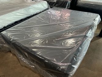New 9” Queen boxspring - $160