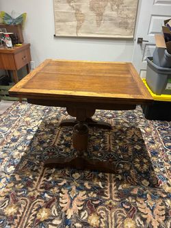 Dining room table