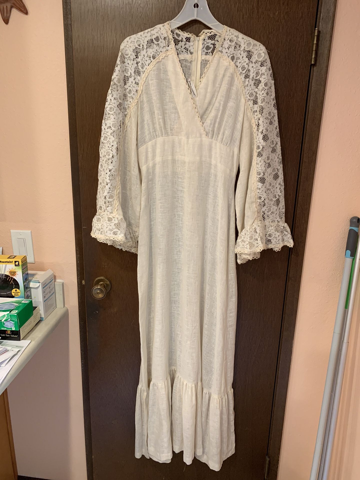 Vintage 1970s Cream And Lace Dress