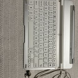 BELKIN IPAD KEYBOARD 