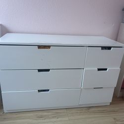 Dresser (IKEA) 