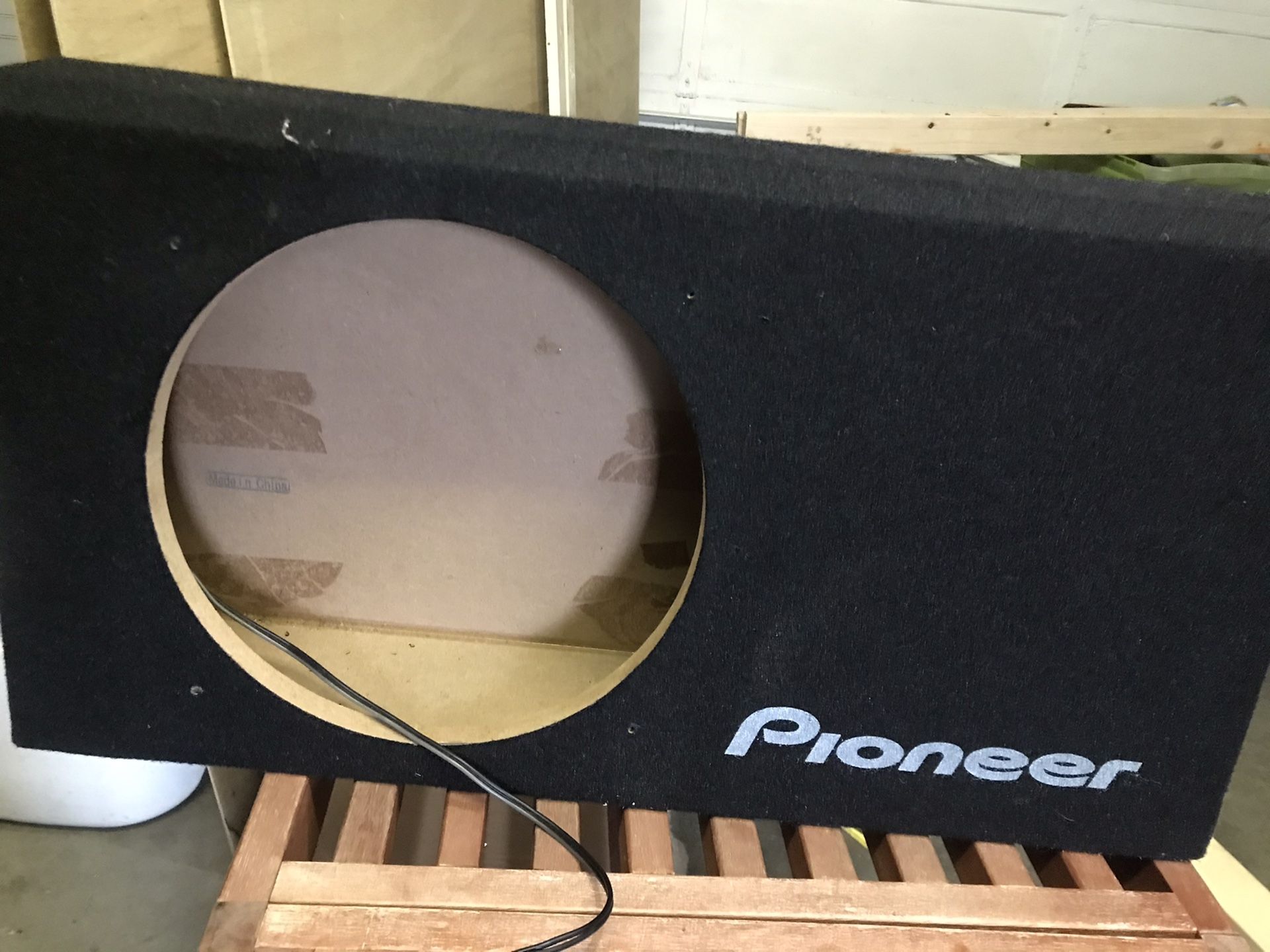 Empty Pioneer UD-SW250T 10" Frontfiring Enclosure