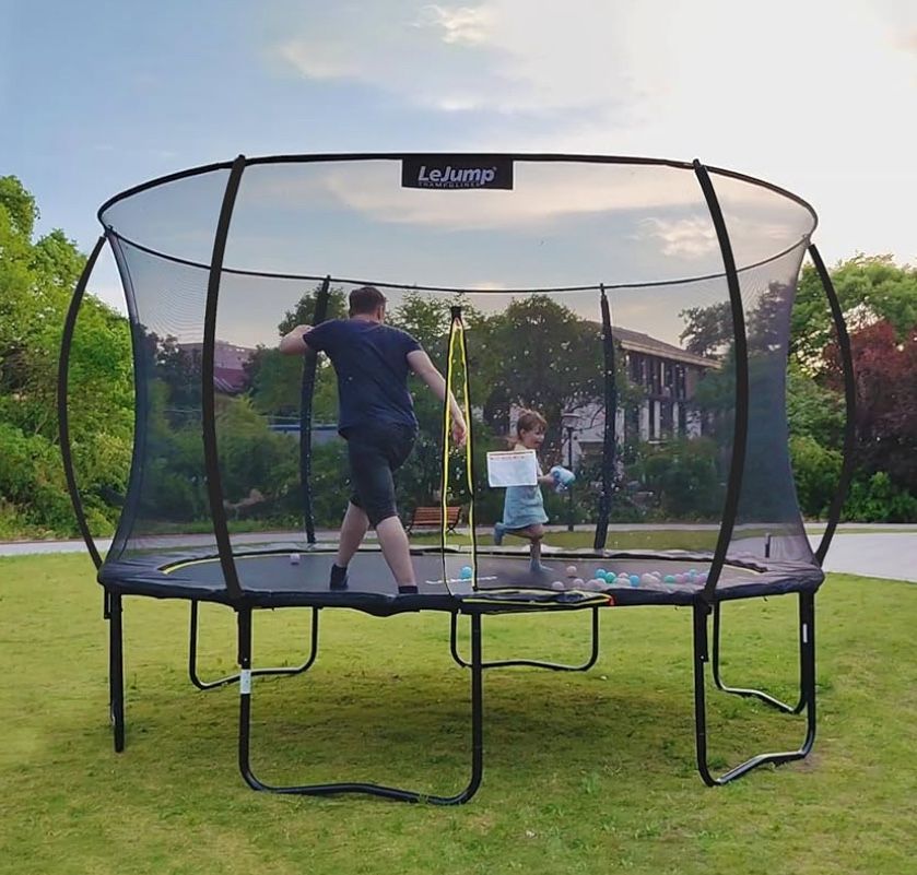 New Trampoline 12ft