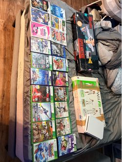 Huge video game bundle! Xbox, 360, Nintendo, Wii! Everything you see! Excellent condition!
