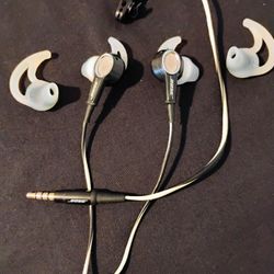 BOSE (Headphones)