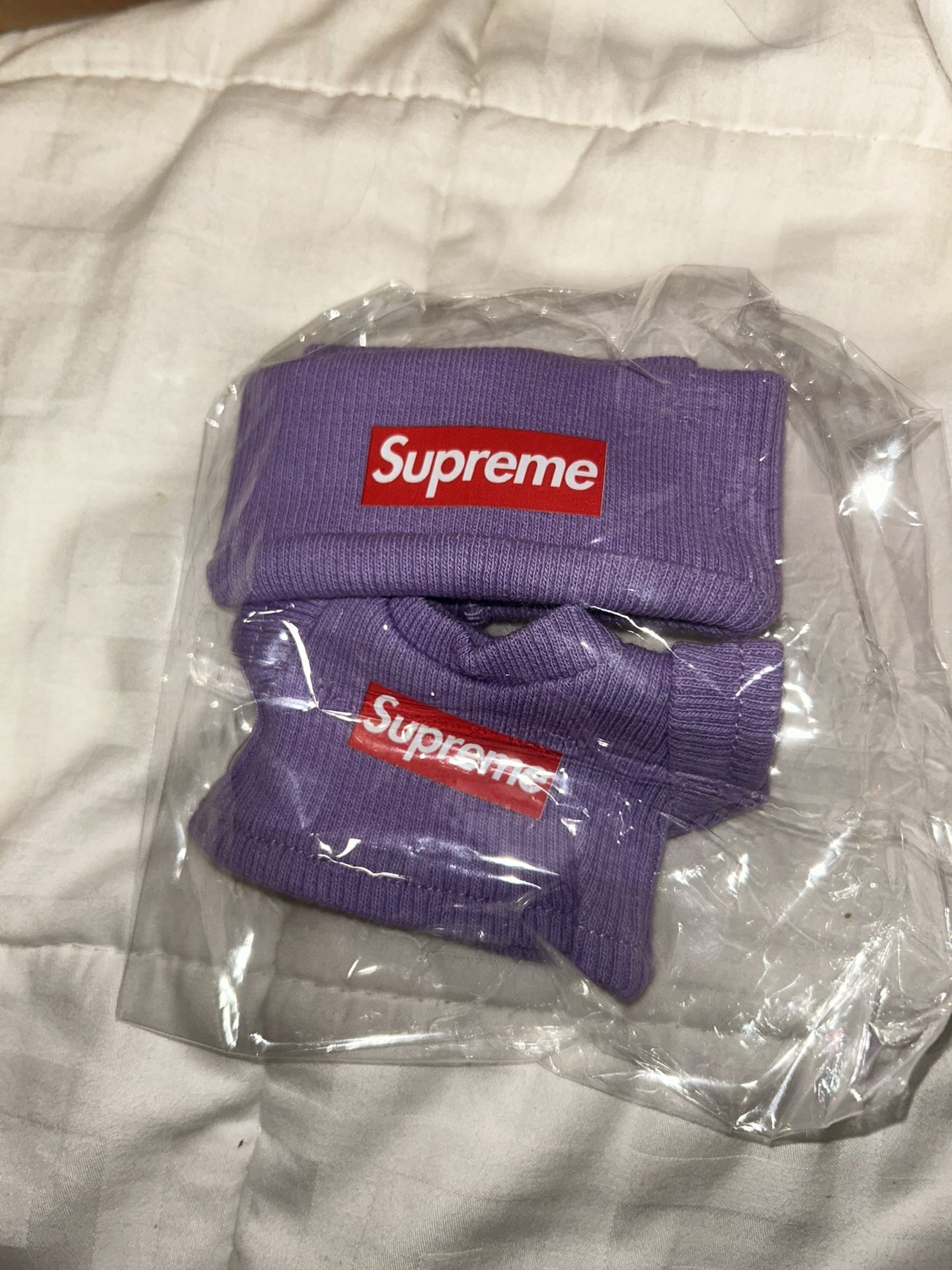 Labubu Supreme Outfit/clothes