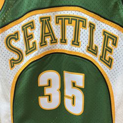 Mitchell & Ness Men's Seattle Supersonics NBA Kevin Durant Swingman Jersey