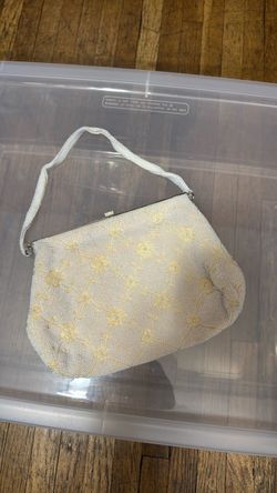 Vintage white handbag