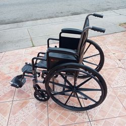 Wheelchair 18"