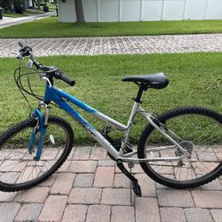 18 Speed Mountain Bike. 26” Rim